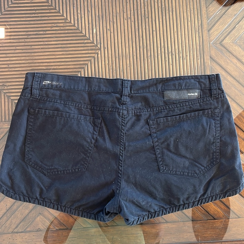 BLACK LOW RISE HURLEY SHORTS - Picture 5 of 8